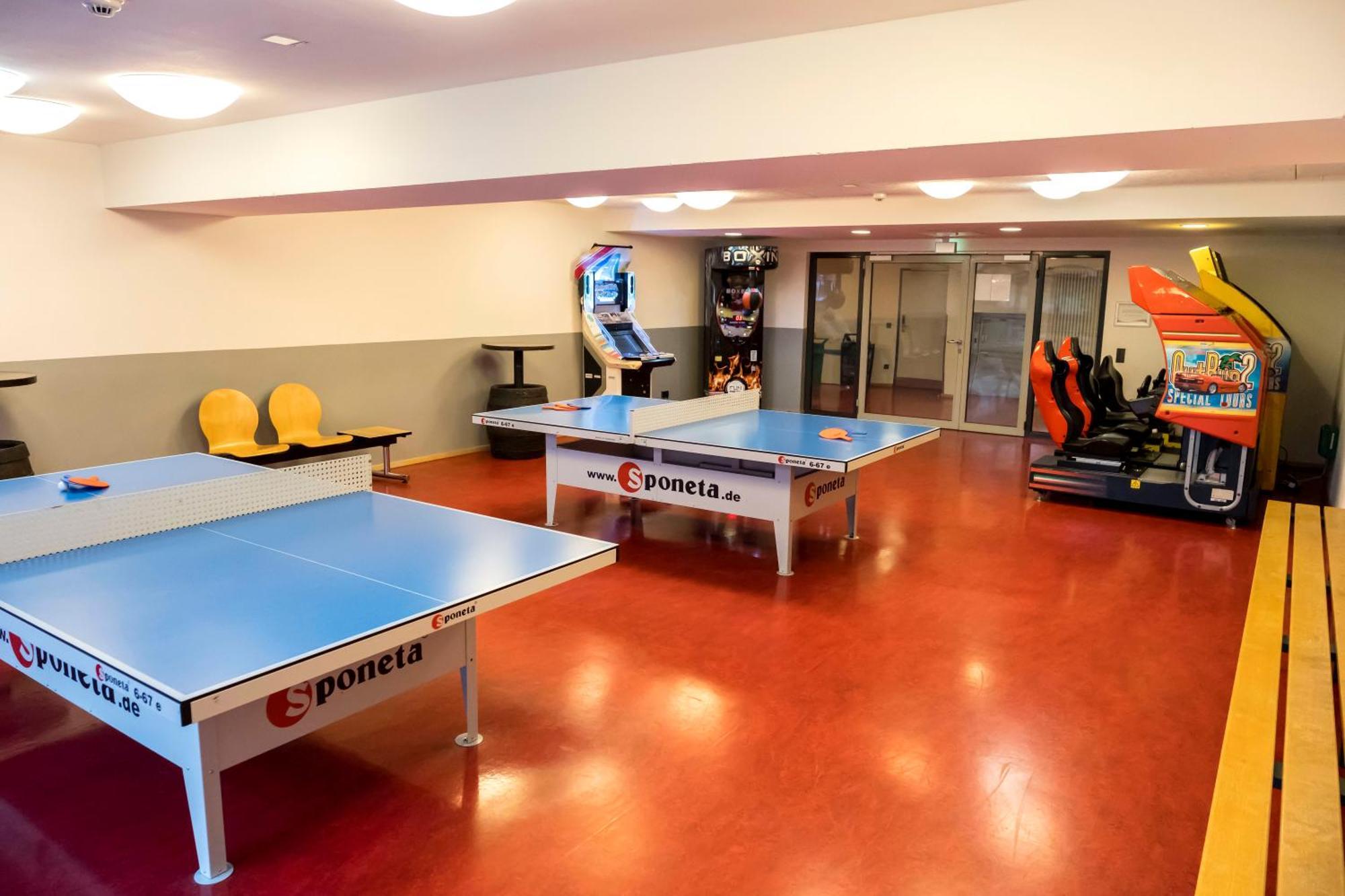 Jugendherberge Hamburg Horner Rennbahn Екстериор снимка