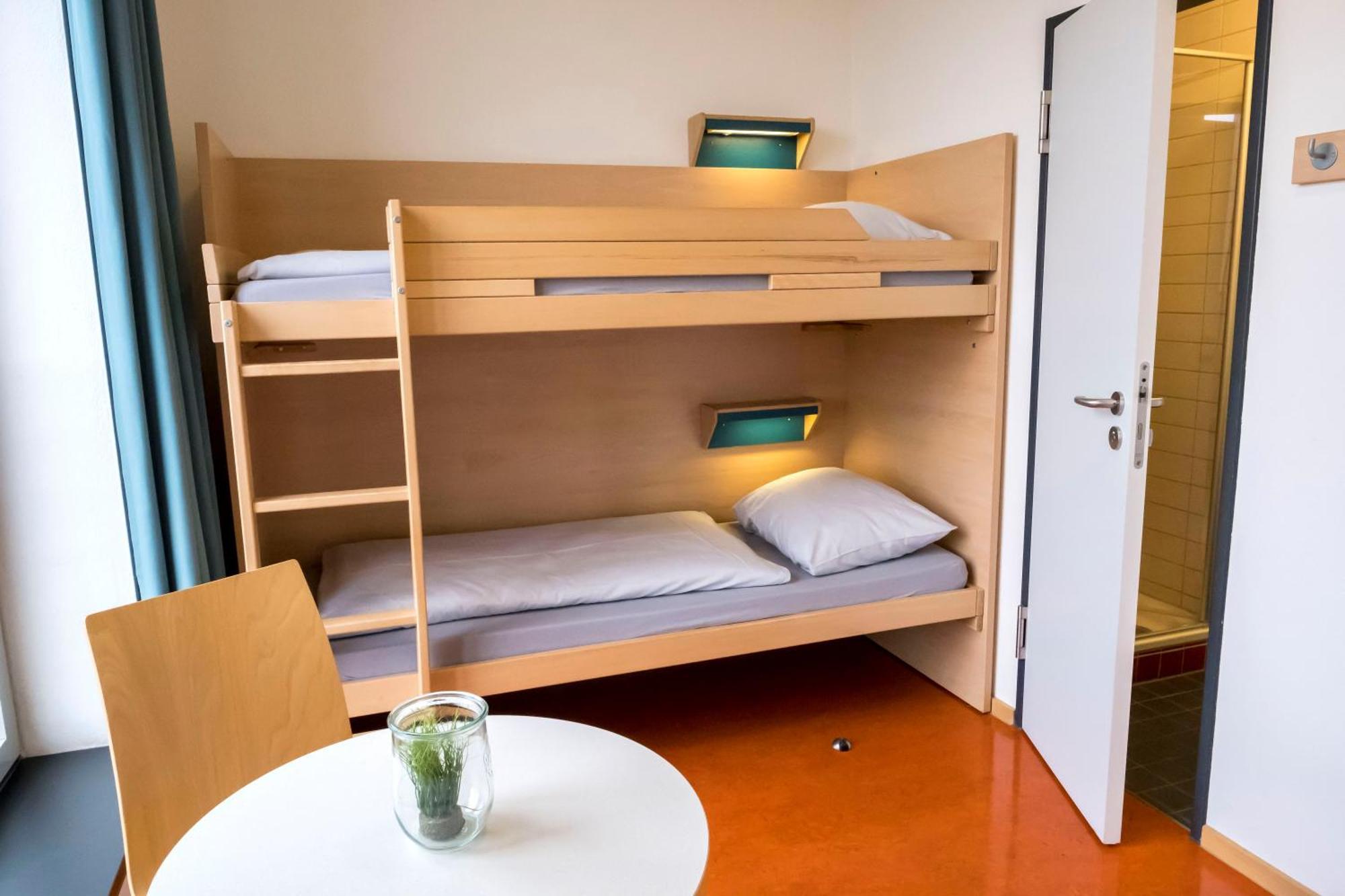 Jugendherberge Hamburg Horner Rennbahn Екстериор снимка