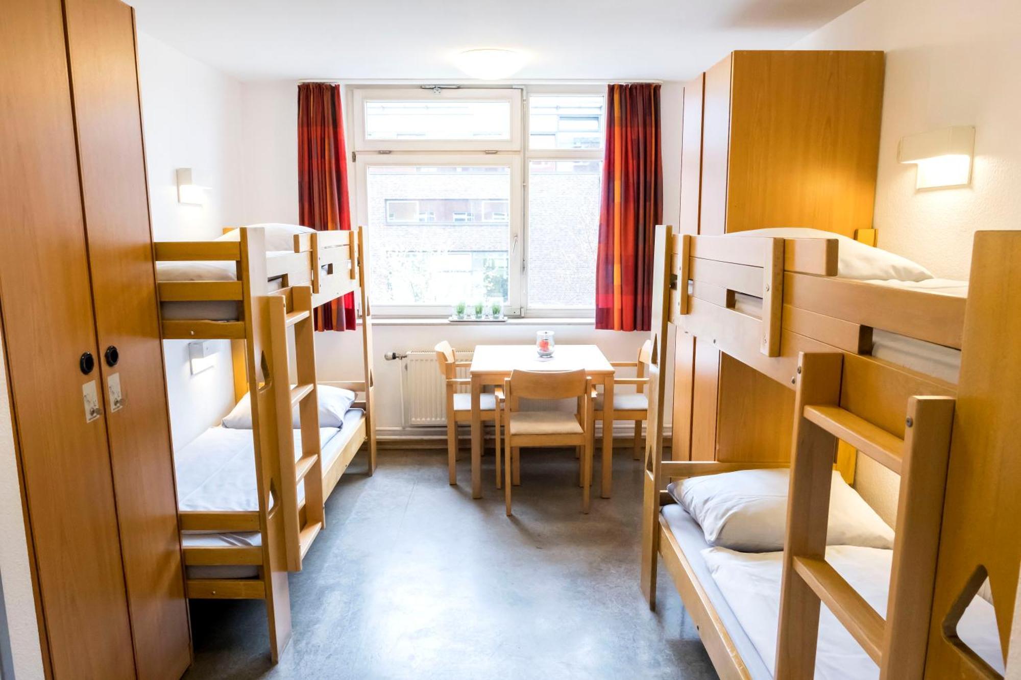 Jugendherberge Hamburg Horner Rennbahn Екстериор снимка