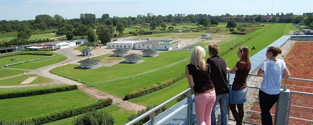 Jugendherberge Hamburg Horner Rennbahn Екстериор снимка